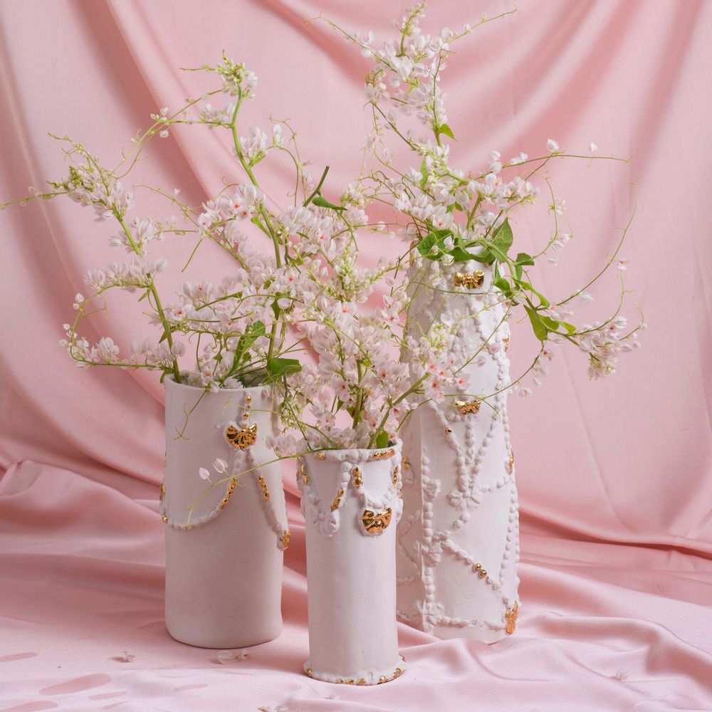 Vases - series of ties that unite us vase in porcelain and gold - ATELIER LE MOTIF