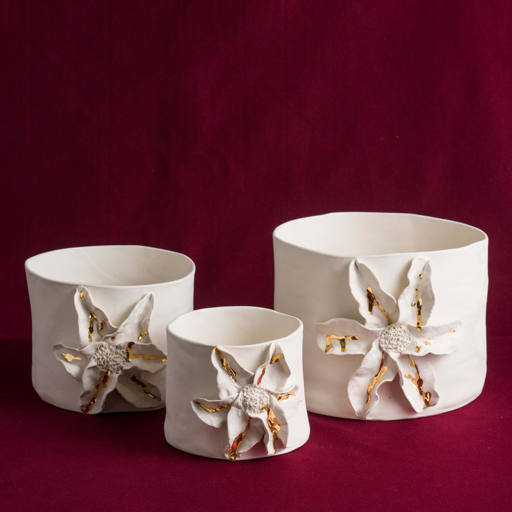 Vases - Orchid cachepot series vase in porcelain and gold - ATELIER LE MOTIF