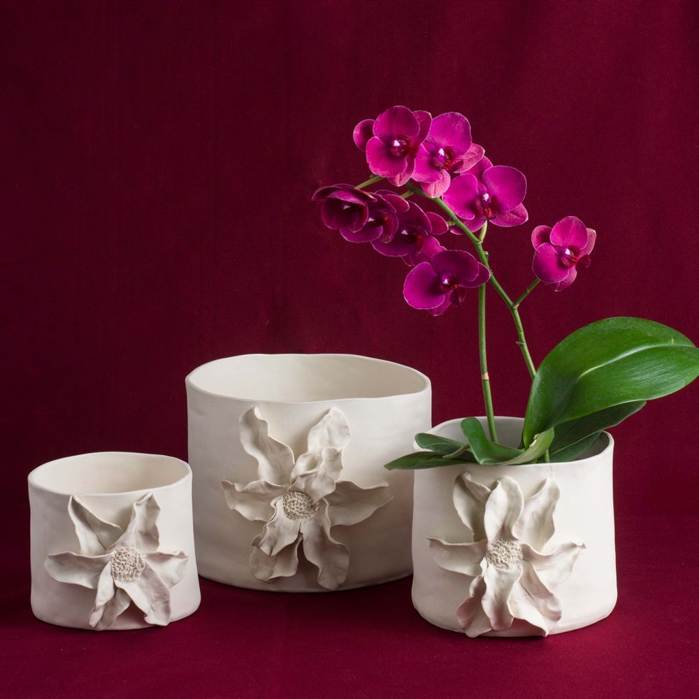 Vases - Orchid cachepot series vase in porcelain and gold - ATELIER LE MOTIF