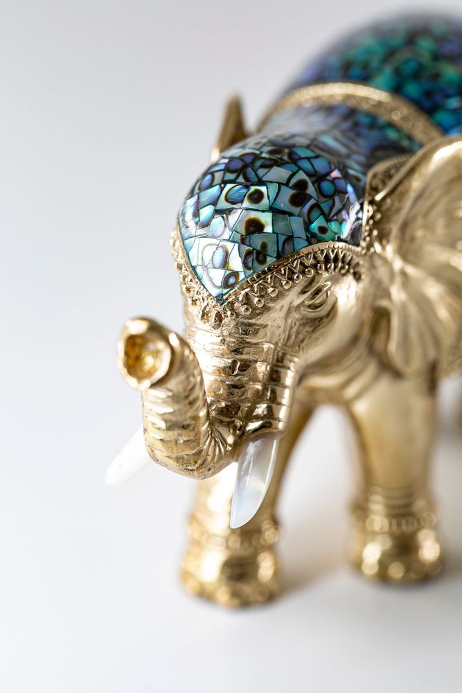 Decorative objects - Elephant box made of natural mother-of-pearl and recycled brass - WILD BY MOSAIC