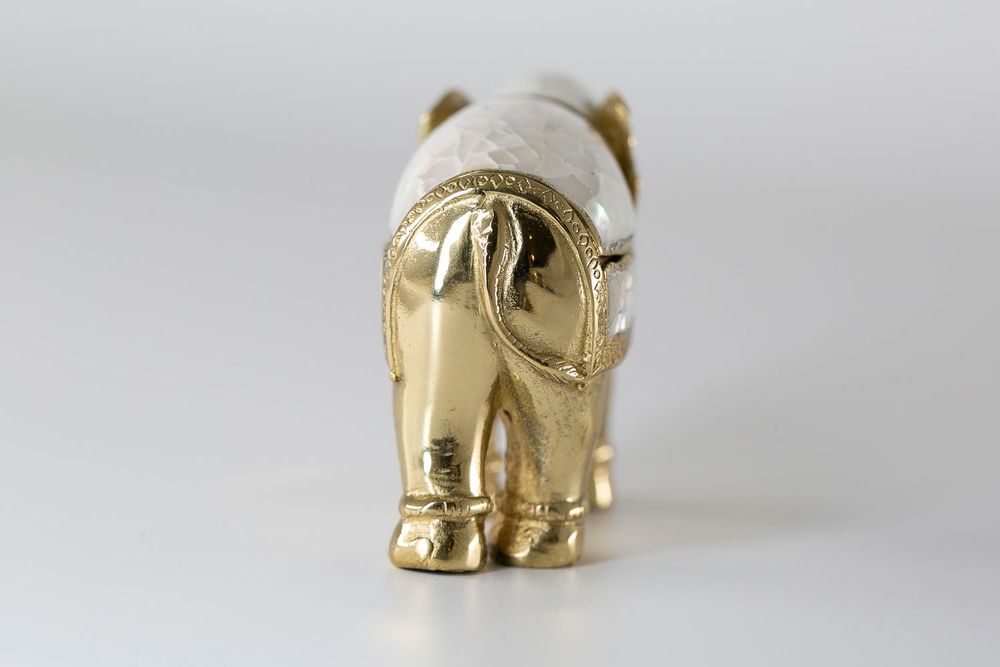 Decorative objects - Elephant box made of natural mother-of-pearl and recycled brass - WILD BY MOSAIC