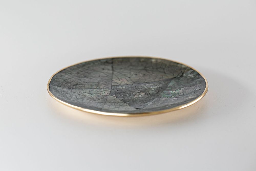Decorative objects - Recycled brass & Mother of pearl Tray - WILD BY MOSAIC