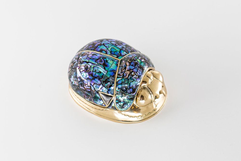 Decorative objects - Egyptian Scarab box in natural mother-of-pearl and recycled brass - WILD BY MOSAIC