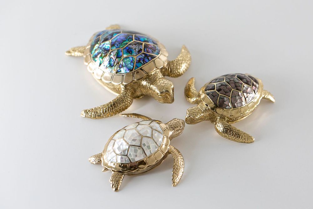 Decorative objects - Mother of Pearl Sea Turtle Box - WILD BY MOSAIC