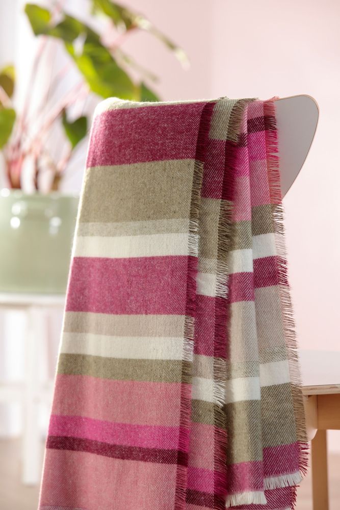 Objets de décoration - Plaid Stripe Out Pink. - BIEDERLACK