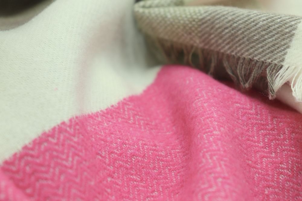 Objets de décoration - Plaid Stripe Out Pink. - BIEDERLACK