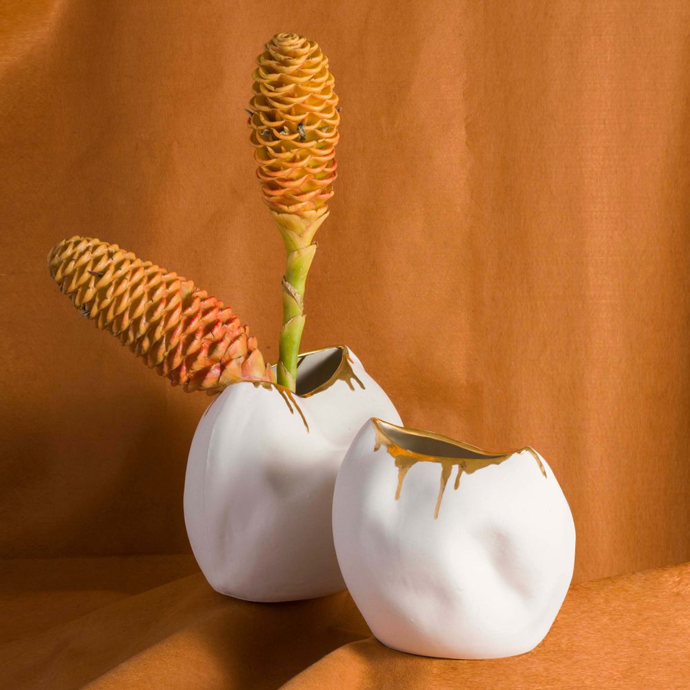 Vases - series of drawings that happen - ATELIER LE MOTIF