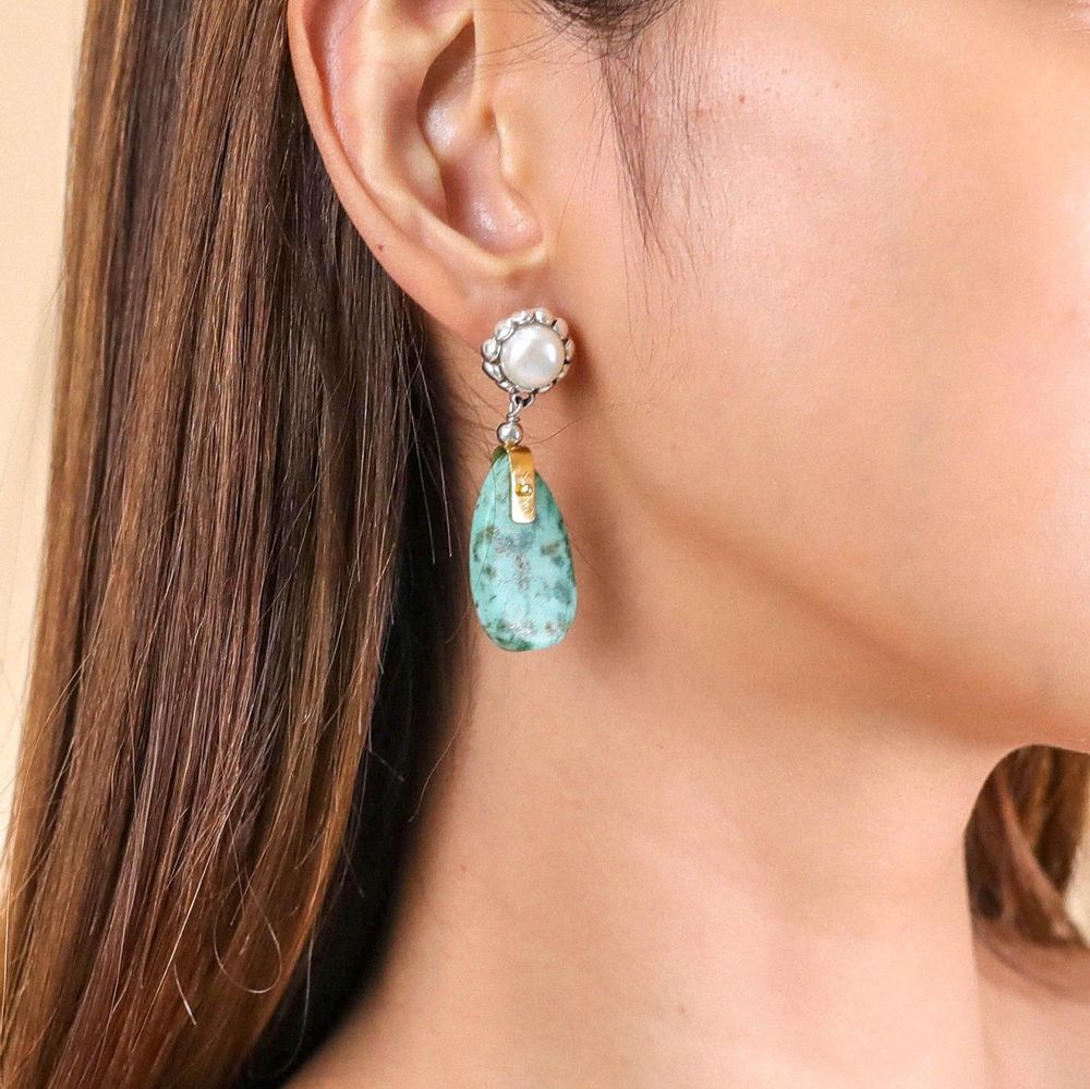 Bijoux - Boucles d'oreilles poussoir pendant perle turquoise africaine - Mara - NATURE BIJOUX