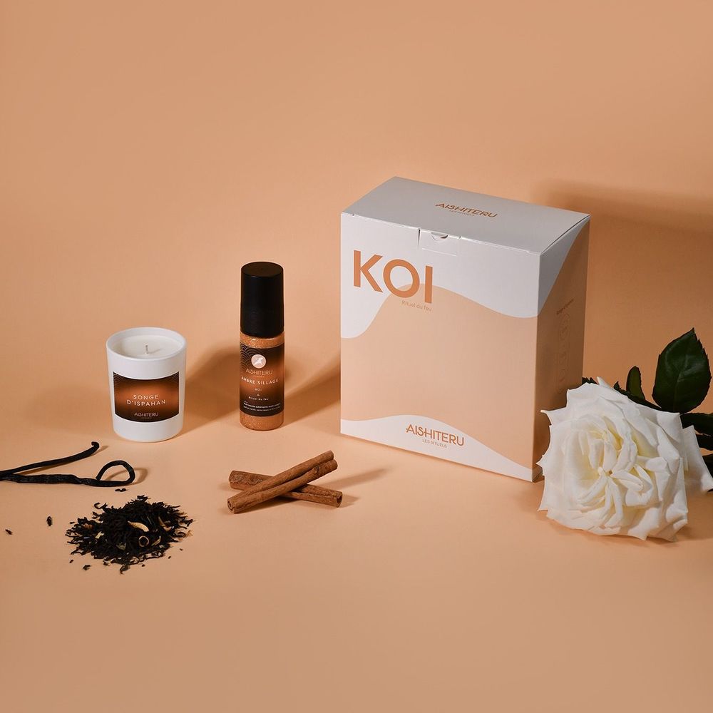 Cosmétiques - COFFRET BIEN-ÊTRE - KOI - BOUGIE PARFUMÉE - HUILE NACRÉE MULTI-USAGES - AISHITERU