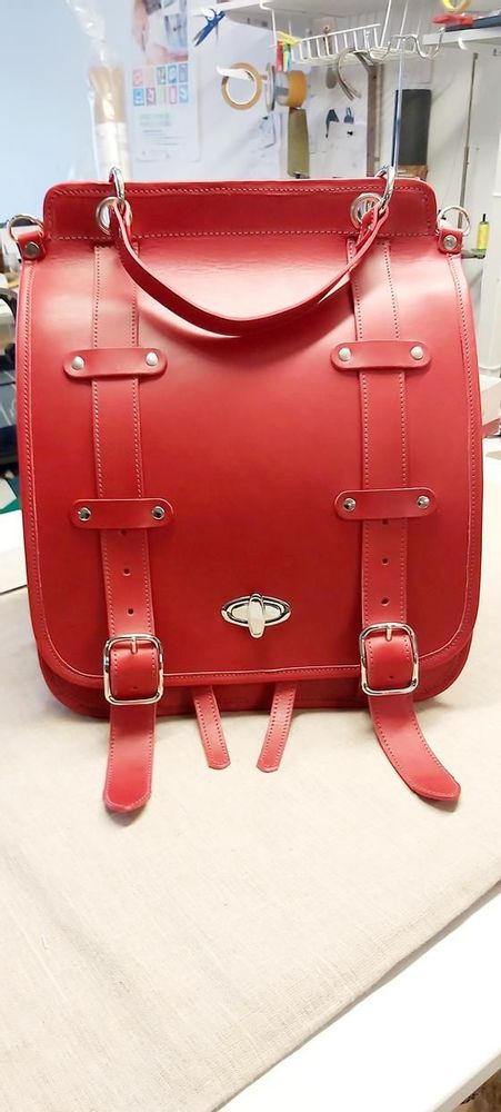 Customizable objects - MANUFACTURE OF VEGETABLE TANNED LEATHER BAGS - COULEURS DE PEAU