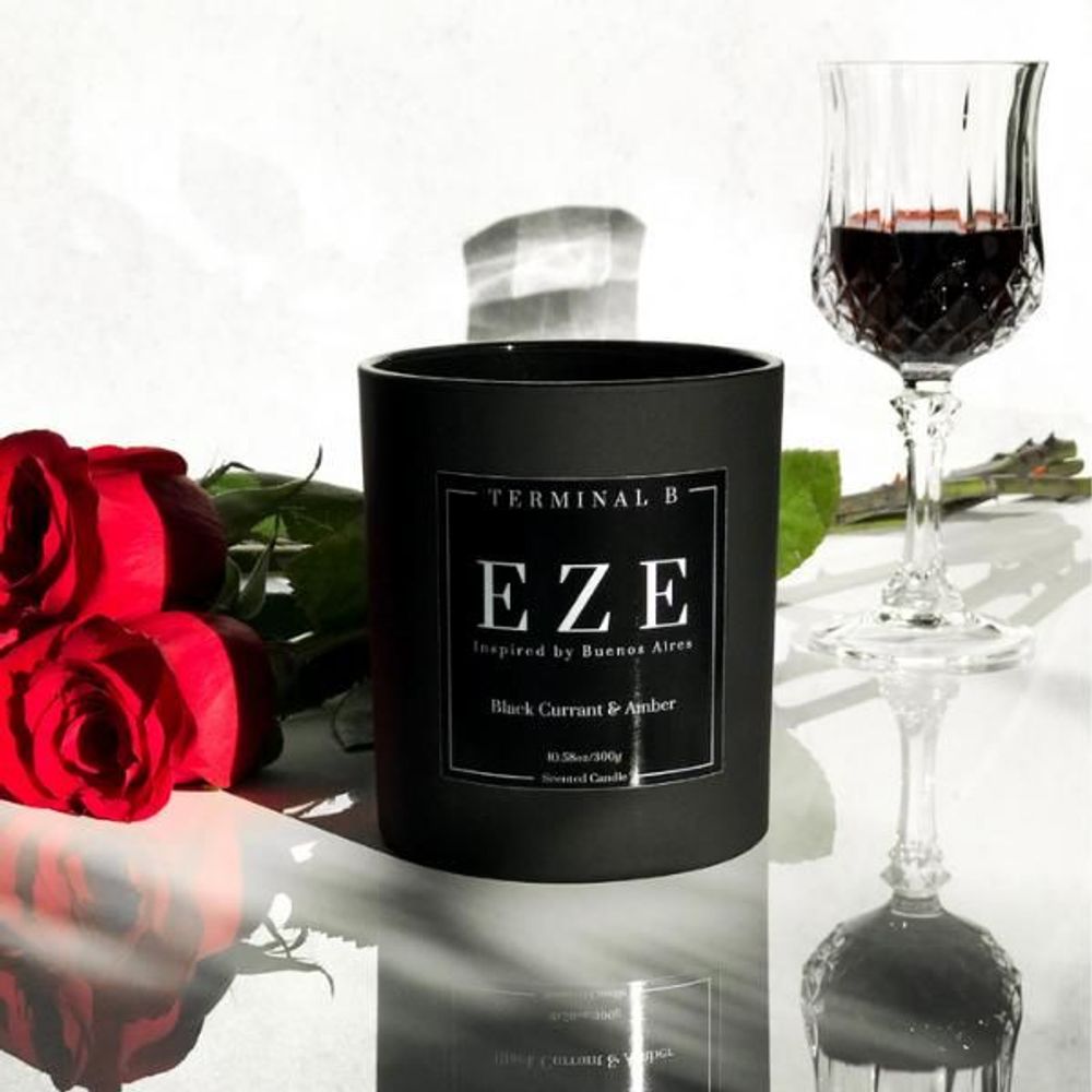 Gifts - EZE - BUENOS AIRES - Blackcurrant and amber candle - TERMINAL B