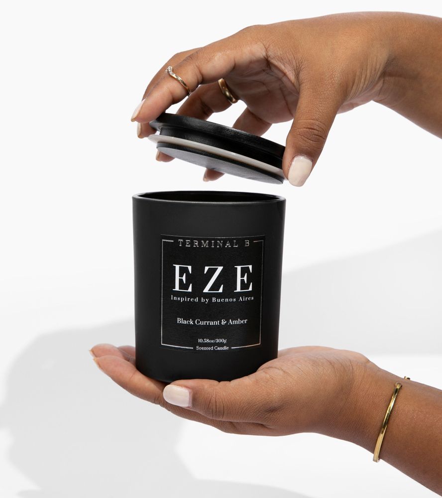 Gifts - EZE - BUENOS AIRES - Blackcurrant and amber candle - TERMINAL B