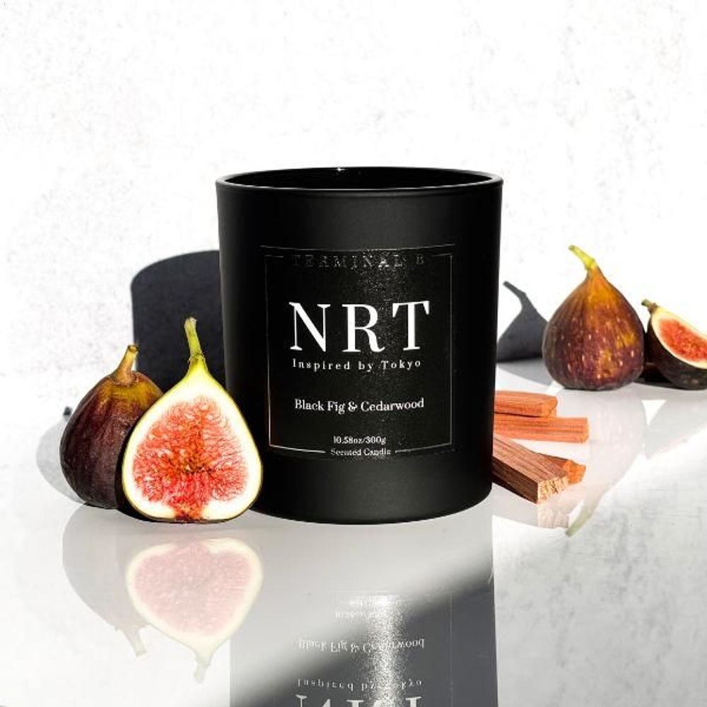 Gifts - NRT - TOKYO - Black candle, cedar wood and fig - TERMINAL B