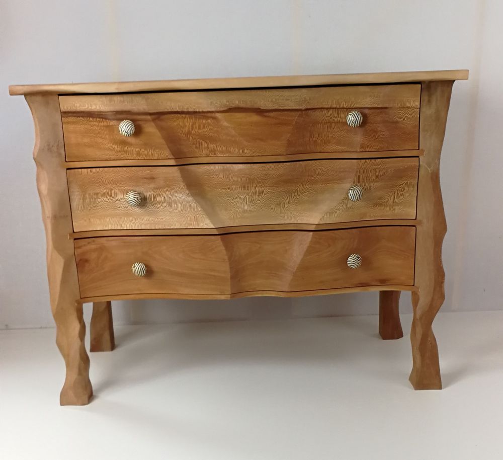 Objets de décoration - Commode en platane - Onde. - HUBERT DARODES