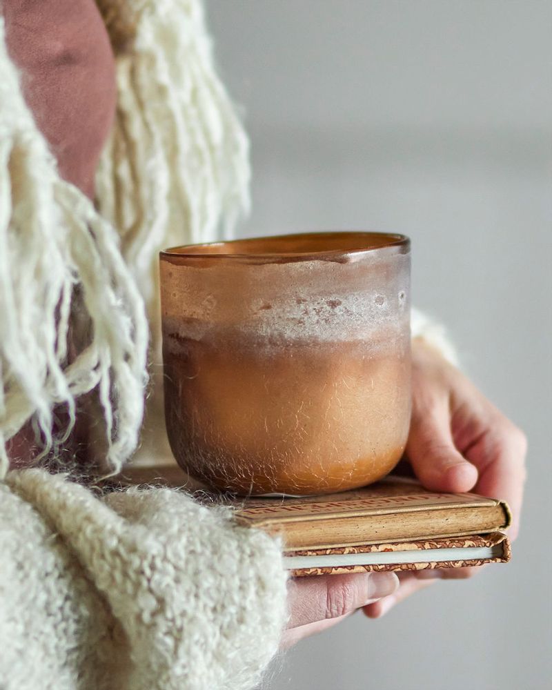 Candles - NO.5-Sea Salt Scent Candle, Brown, Wax - ILLUME X BLOOMINGVILLE