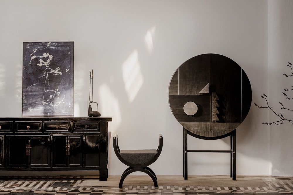 Etagères - Armoire noire Oddity - SQUARE DROP