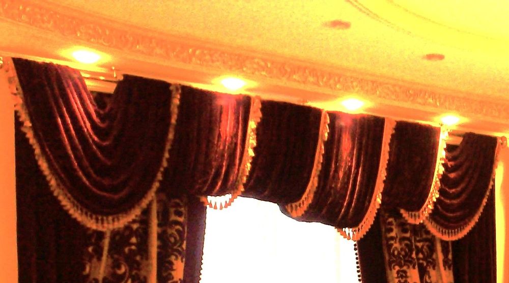 Curtains and window coverings - Silk taffeta curtains with velvet lambrequins - VLADA DIZIK KOSHKIN DOM