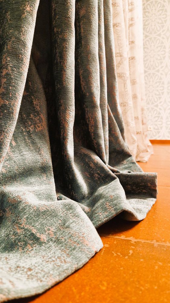 Fenêtres - Décoration de la chambre : papier peint, rideaux, couvre-lits et couss - VLADA DIZIK KOSHKIN DOM