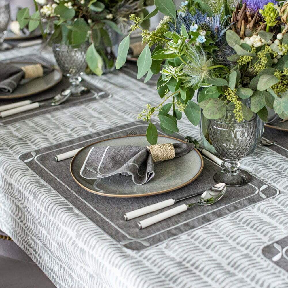 Table linen - Tablecloth Dragonfly - 130 cm x 200 cm - ROSEBERRY HOME