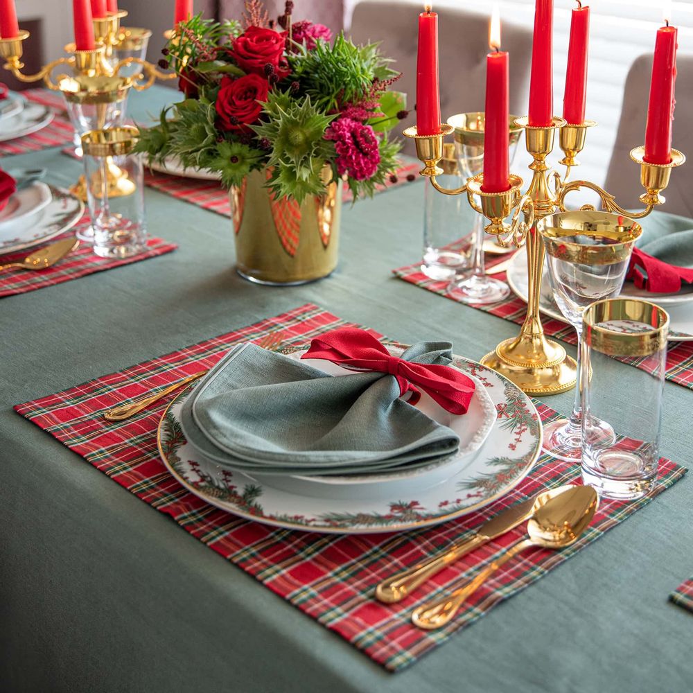 Table linen - Tablecloth Royal Green - 150 cm x 250 cm - ROSEBERRY HOME