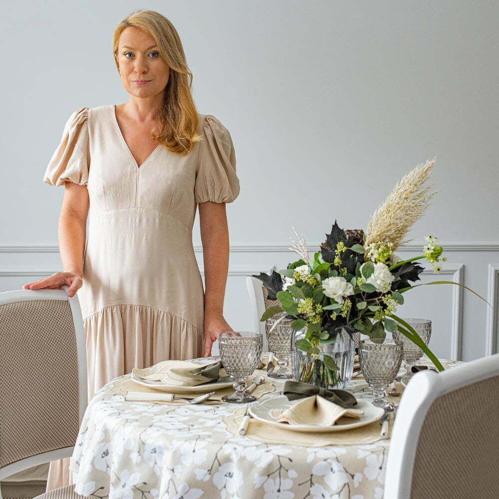 Table linen - Tablecloth Petali round - ⌀ 160 cm - ROSEBERRY HOME