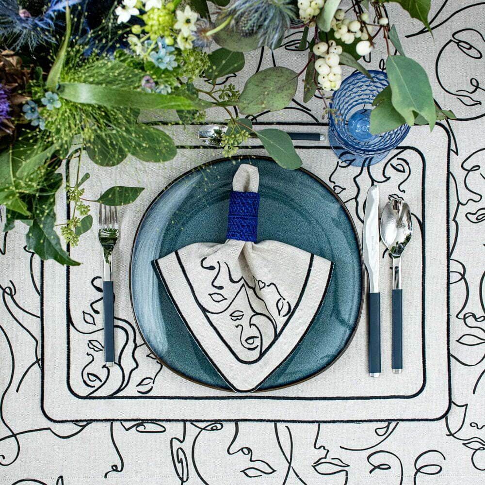 Table cloths - Tablecloth Venus round - ⌀ 210 cm - ROSEBERRY HOME