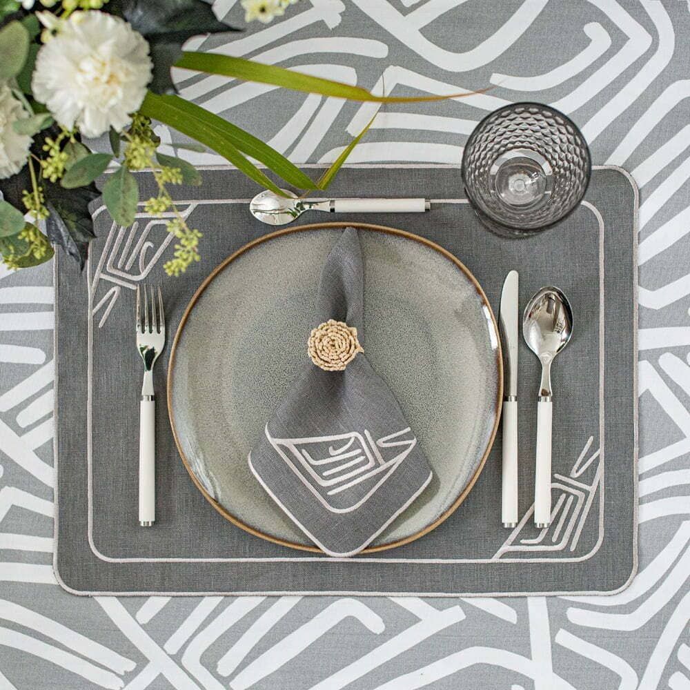 Table linen - Embroidered Napkins Infinity - 6 pieces - ROSEBERRY HOME