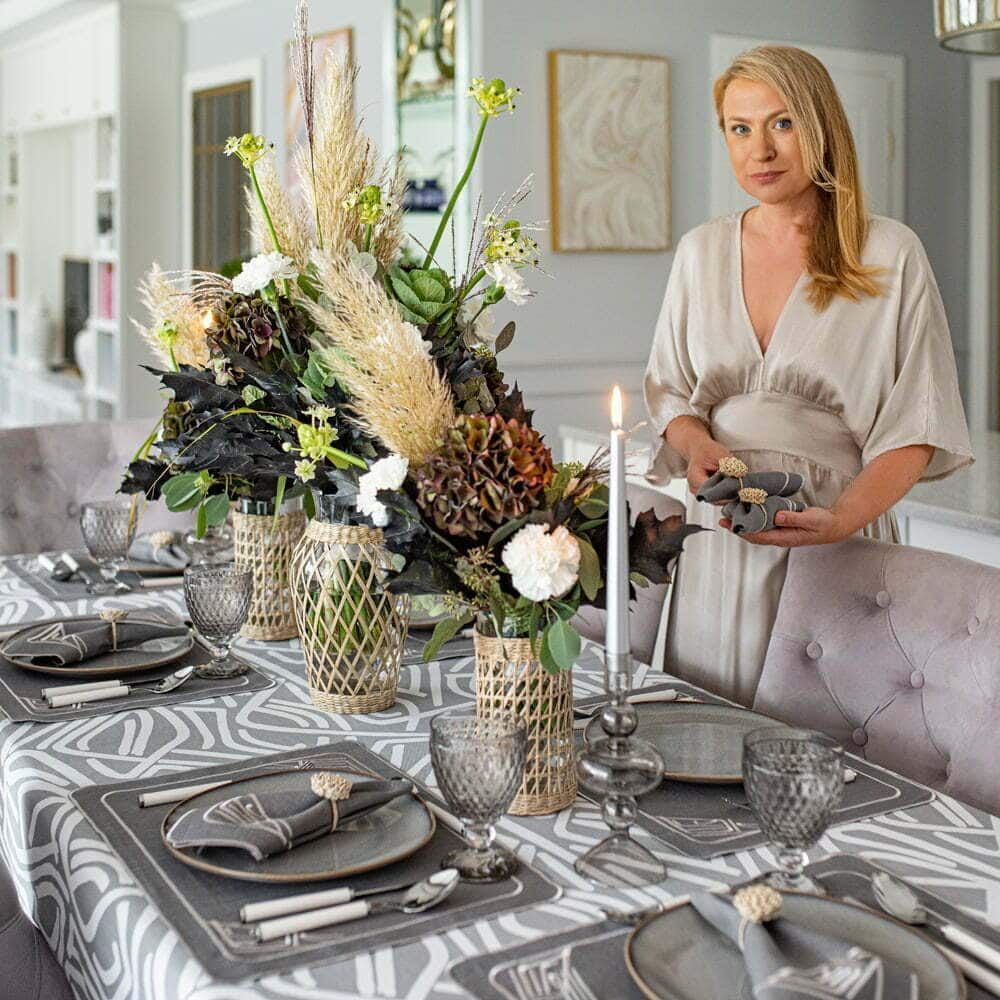 Table linen - Embroidered Napkins Infinity - 6 pieces - ROSEBERRY HOME