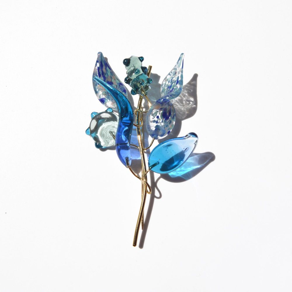 Gifts - 18k gold-plated brass and artisan Murano glass pin brooch - CHAMA NAVARRO