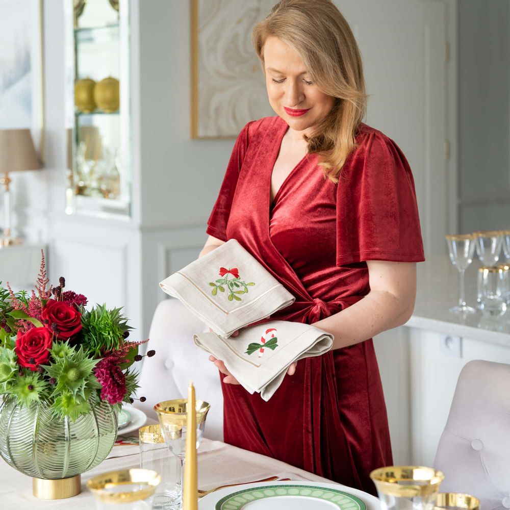 Table linen - Embroidered Placemats Mistletoe Mirha - 6 pieces - ROSEBERRY HOME