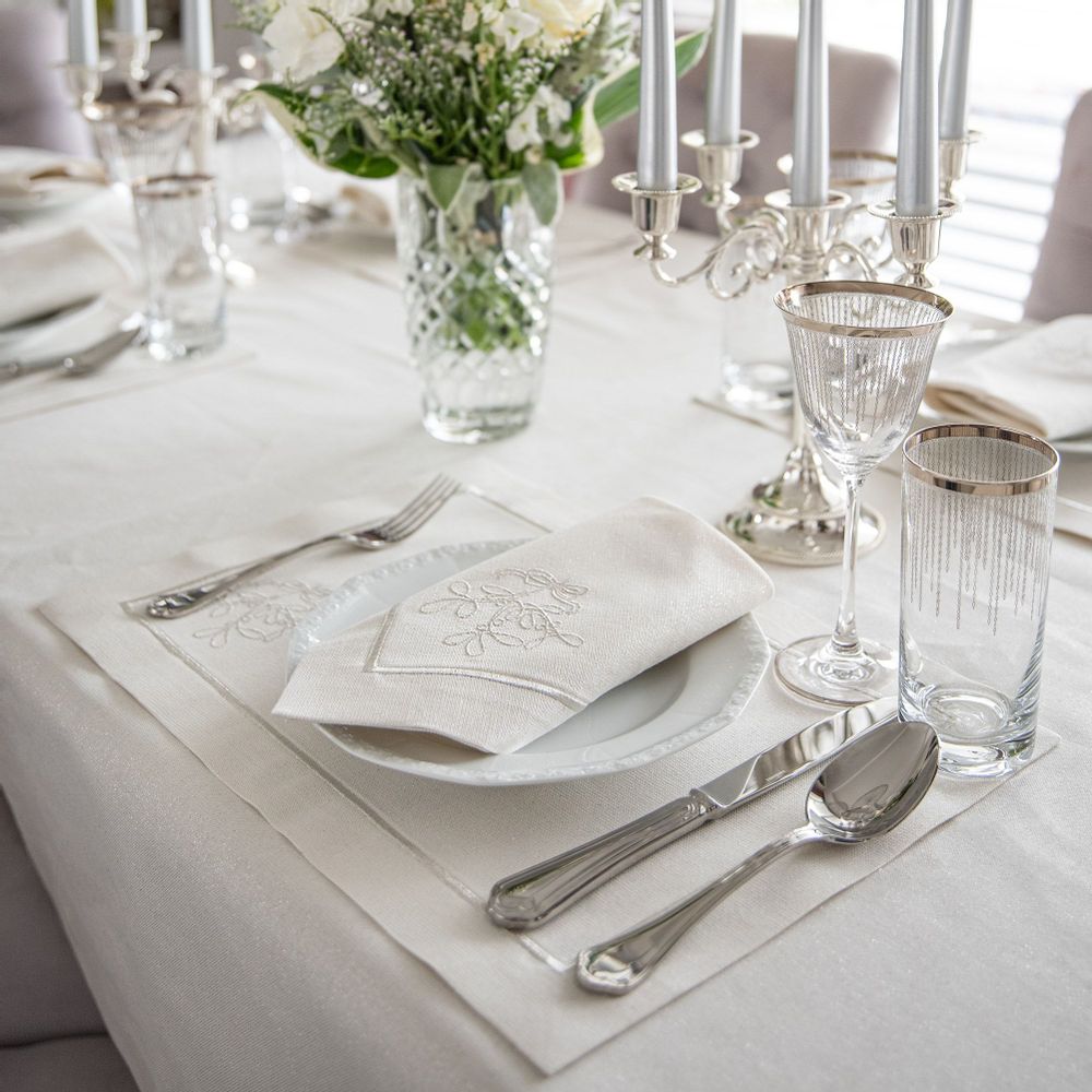 Table linen - Embroidered Placemats Candy Cane Silverline - 4 pieces - ROSEBERRY HOME