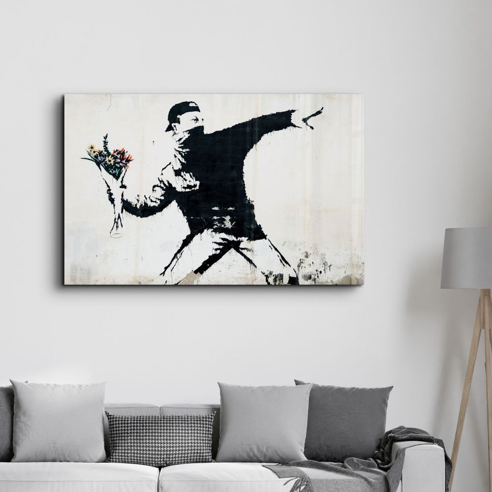 Other wall decoration - Banksy - Rioter Throwing a Flower Bouquet | Glass Wall Art 110CMx70CM - ARTDESIGNA