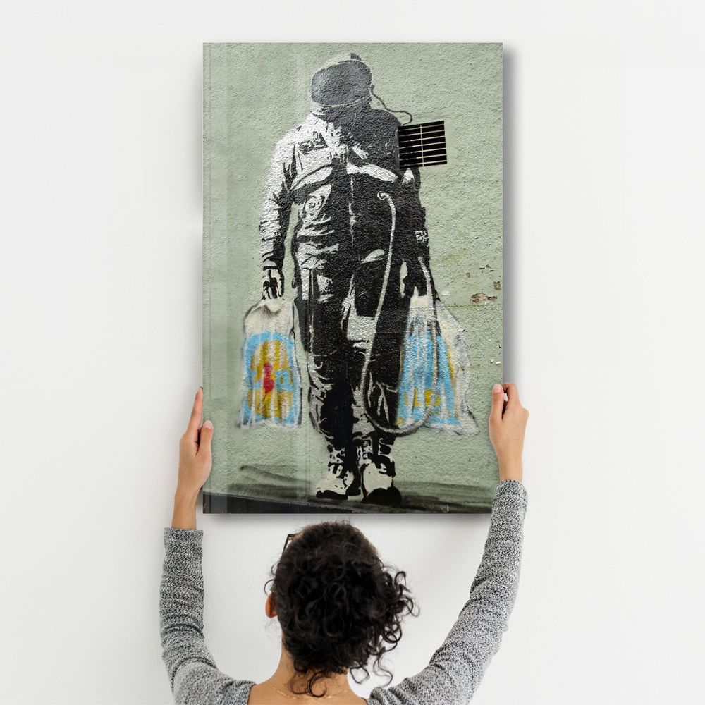 Other wall decoration - Banksy - Shopper Spaceman | Glass Wall Art 110CMx70CM - ARTDESIGNA