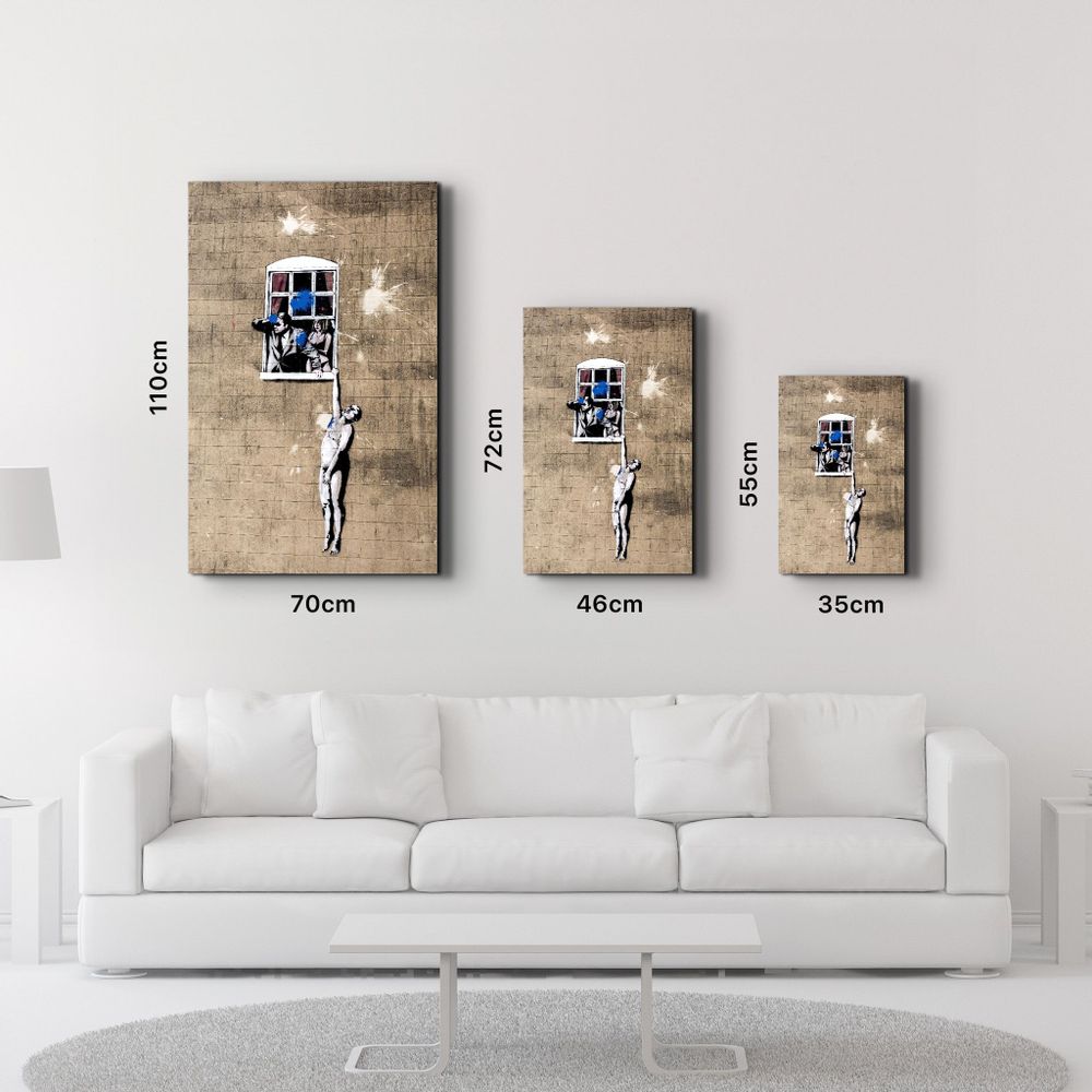 Autres décorations murales - Banksy - Homme pendu à une fenêtre | Art mural en verre 110CMx70CM - ARTDESIGNA
