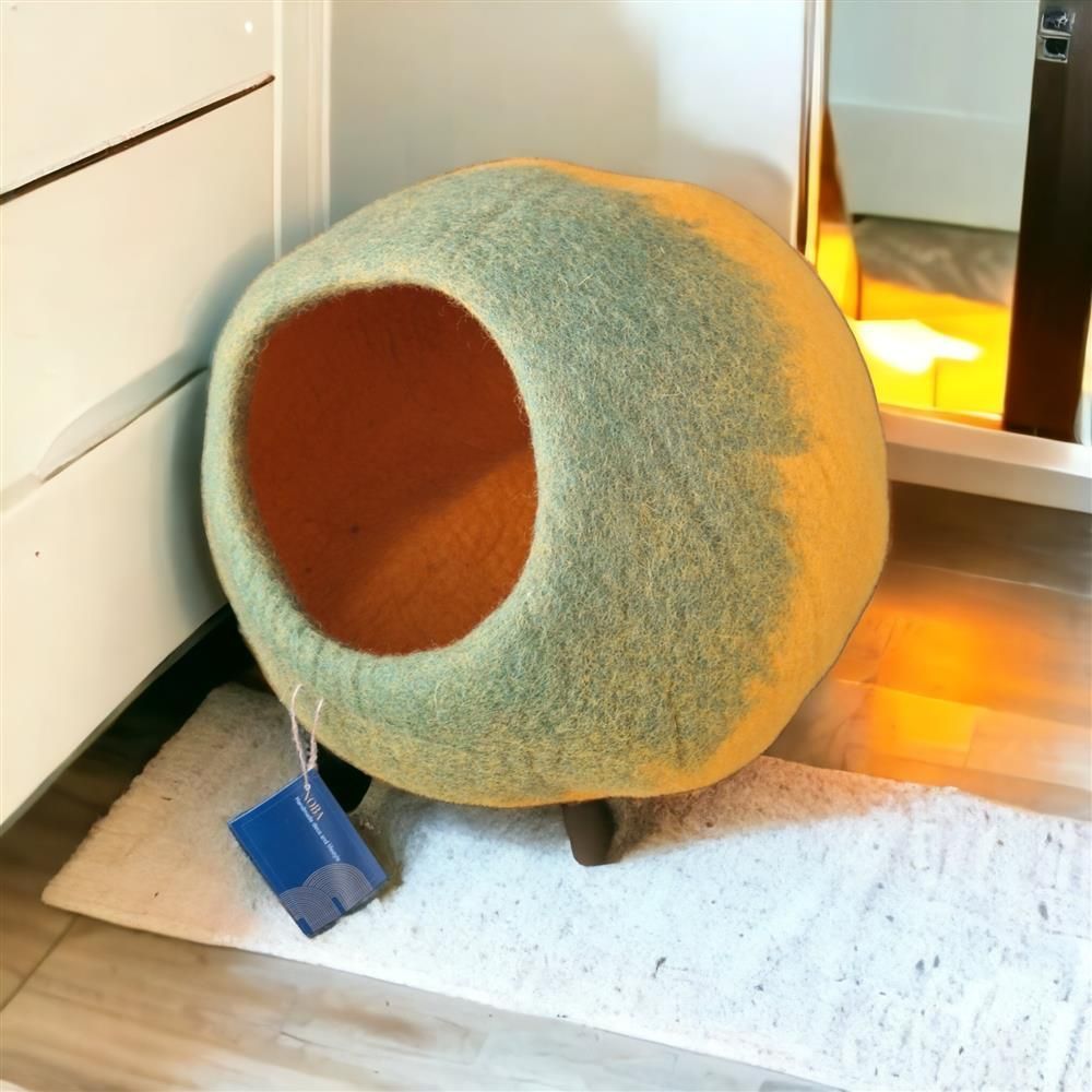 Other Christmas decorations - AN9002 - Cat cave orange/green - FELTGHAR - HANDMADE WITH LOVE