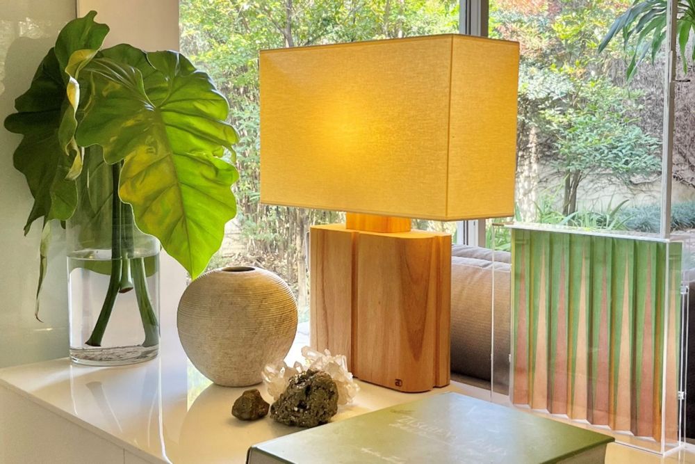 Desk lamps - "LIGNA" TABLE LAMP IN SOLID WOOD - ALESSANDRA DELGADO DESIGN