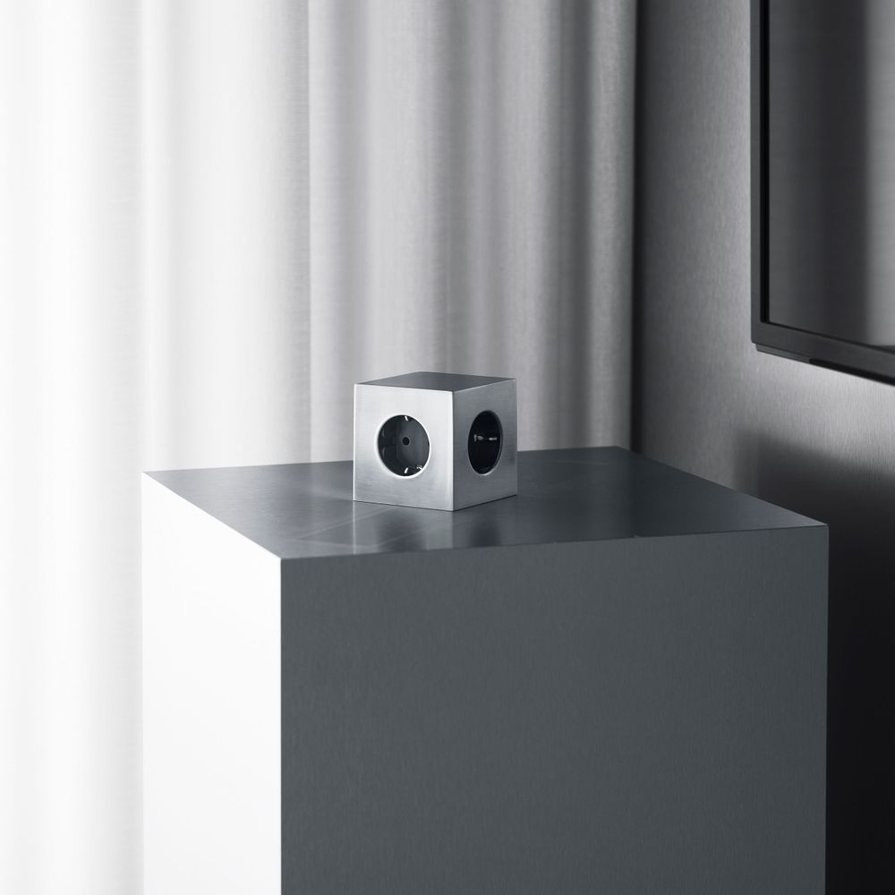 Unique pieces - Square 2 USB-C (30W) Power Extender - AVOLT