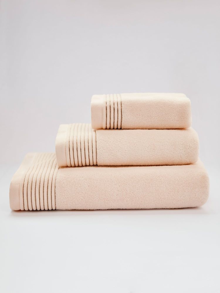 Serviettes de bain - Serviette de bain moelleuse Serene Bliss. Coton biologique Beige clair - SOWL