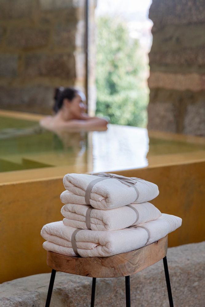 Serviettes de bain - Serviette de bain moelleuse Serene Bliss. Coton biologique Beige clair - SOWL