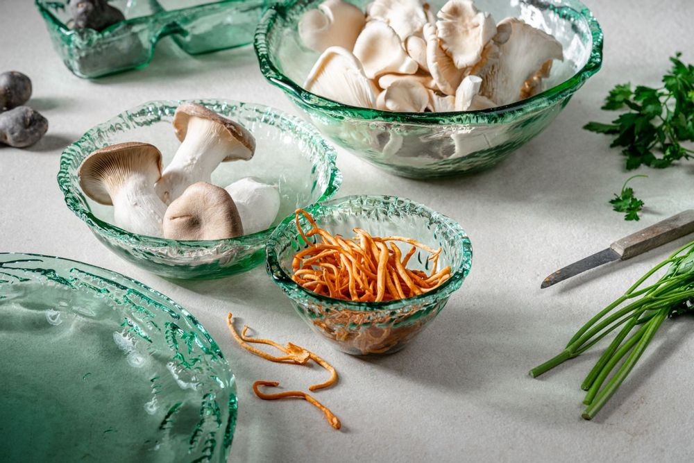 Platter and bowls - Eco-friendly glass tableware: Ecovitra - FINE2DINE (F2D)