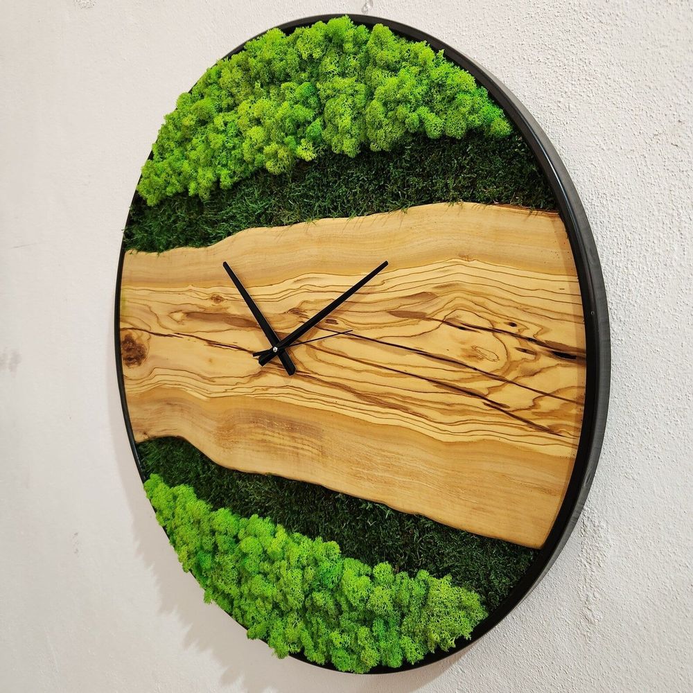 Autres décorations murales - "Horloge Murale sur Mesure en Bois de Mousse et d'Olivier : Sculptures Murales Haut de Gamme Faites Main" 80CM - ARTDESIGNA