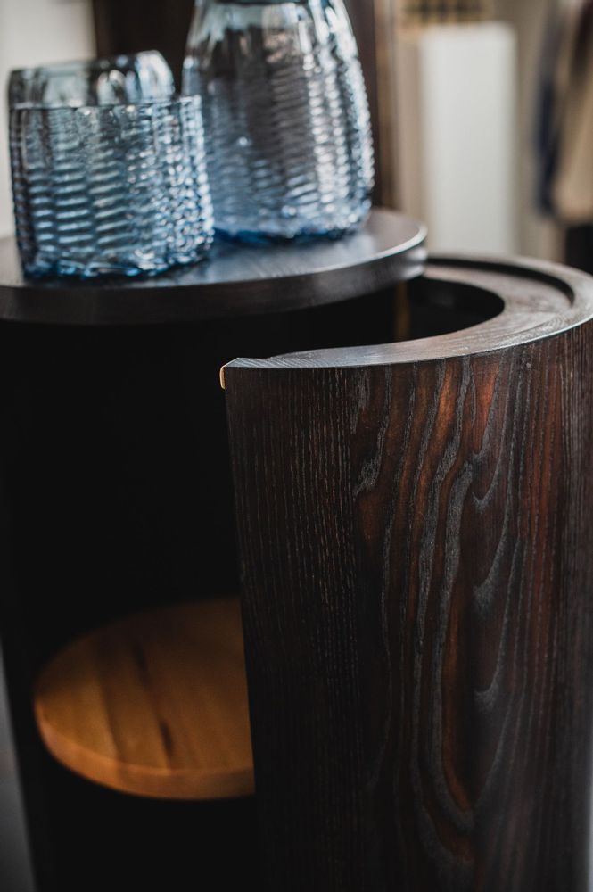 Shelves - Oddity black column cabinet - SQUARE DROP