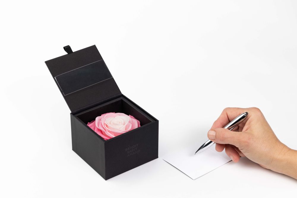 Floral decoration - A secret - My beauty - 1 eternal rose XXL pastel pink - BENOIT SAINT AMAND