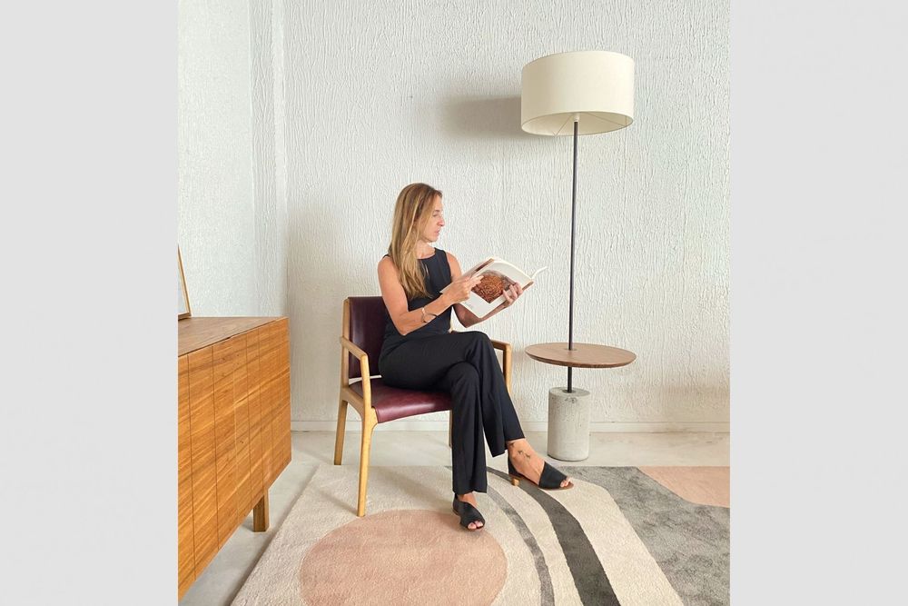 Floor lamps - "GIRO" FLOOR LAMP WITH SWIVEL TABLE - ALESSANDRA DELGADO DESIGN