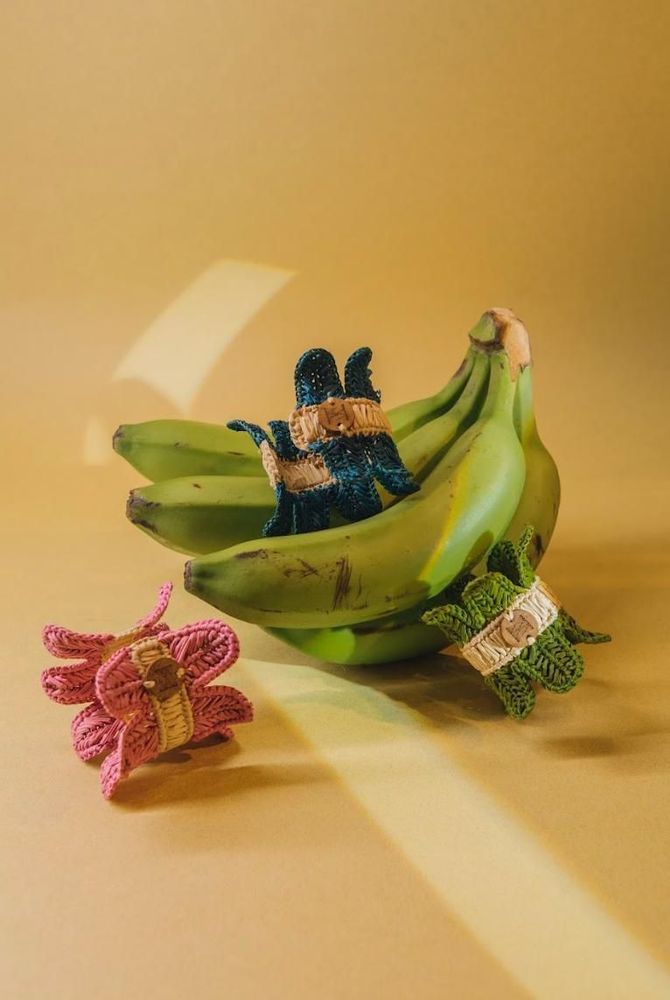 Everyday plates - Banano Iraca handmade napkin ring - ARTESANIAS DEL ATLÁNTICO