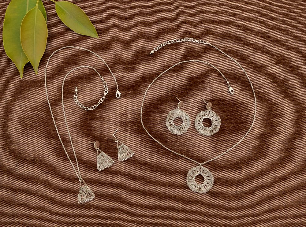 Gifts - CROCHET JEWELRY - UNHCR/MADE51