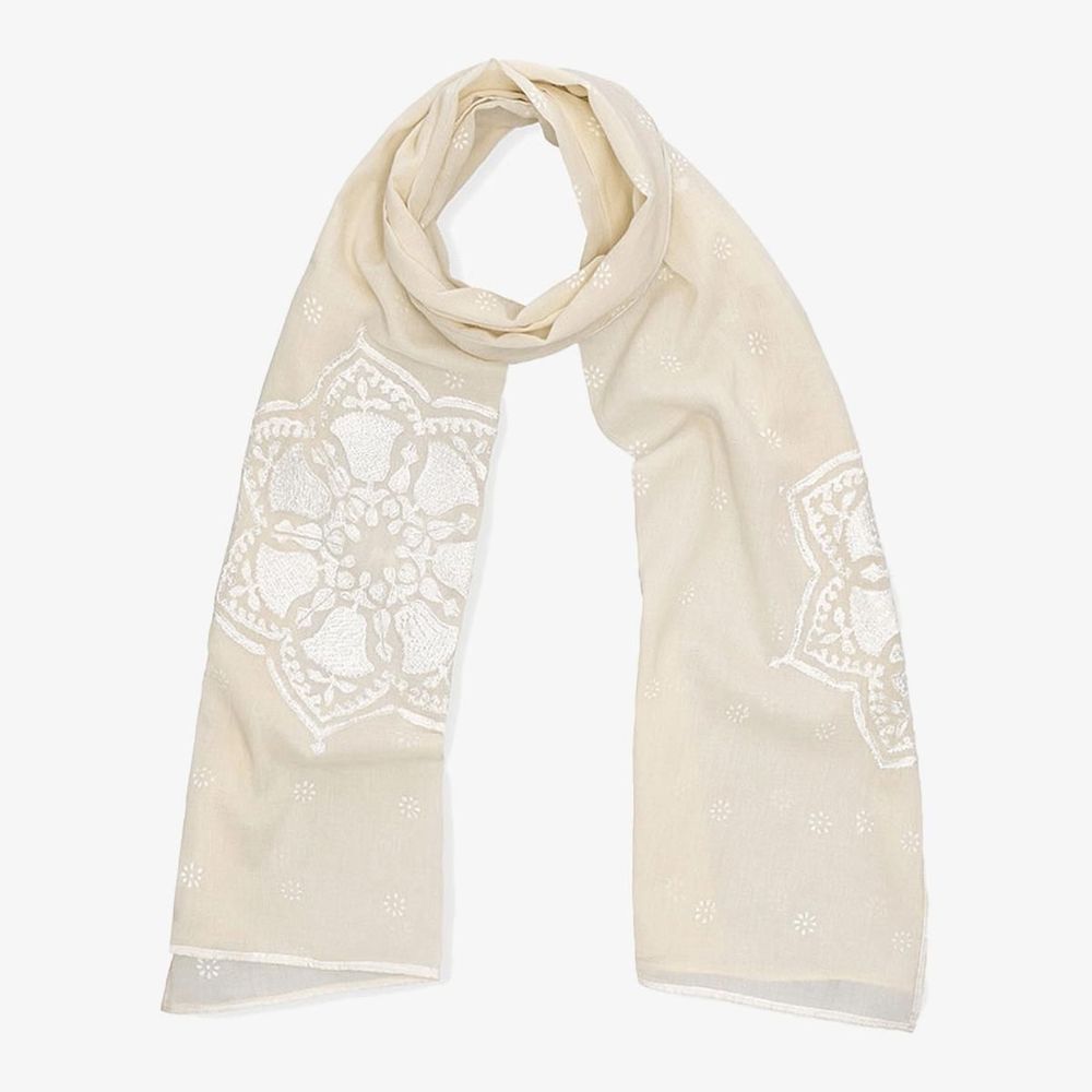 Scarves - SCARVES - UNHCR/MADE51