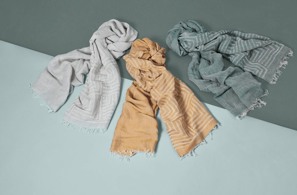 Scarves - SCARVES - UNHCR/MADE51