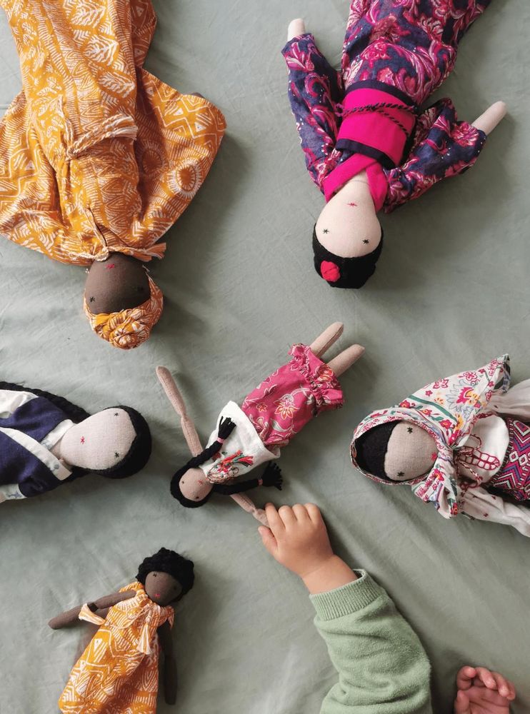 Gifts - DOLLS - UNHCR/MADE51