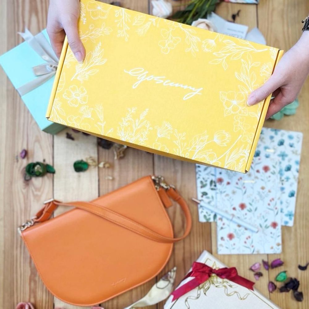 Bags and totes - EGOSUNNY The Luna Premium PU Leather Journal - EVARICH INTERNATIONAL ENTERPRISE CO., LTD.